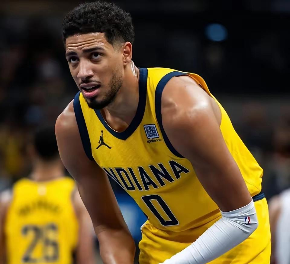 雷霆爆冷雄鹿，米切尔制霸全场