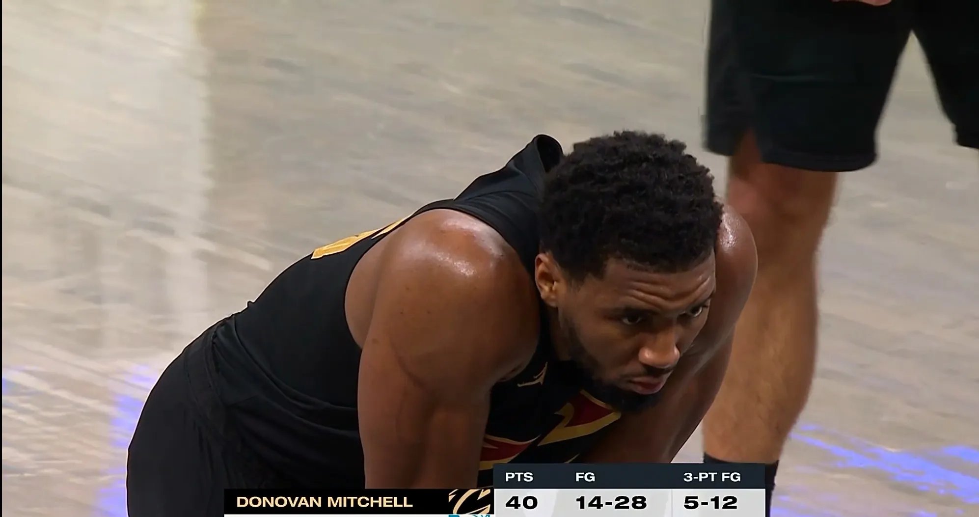 爵士惨败奇才,米切尔遭遇低迷 爵士惨败奇才,米切尔遭遇低迷