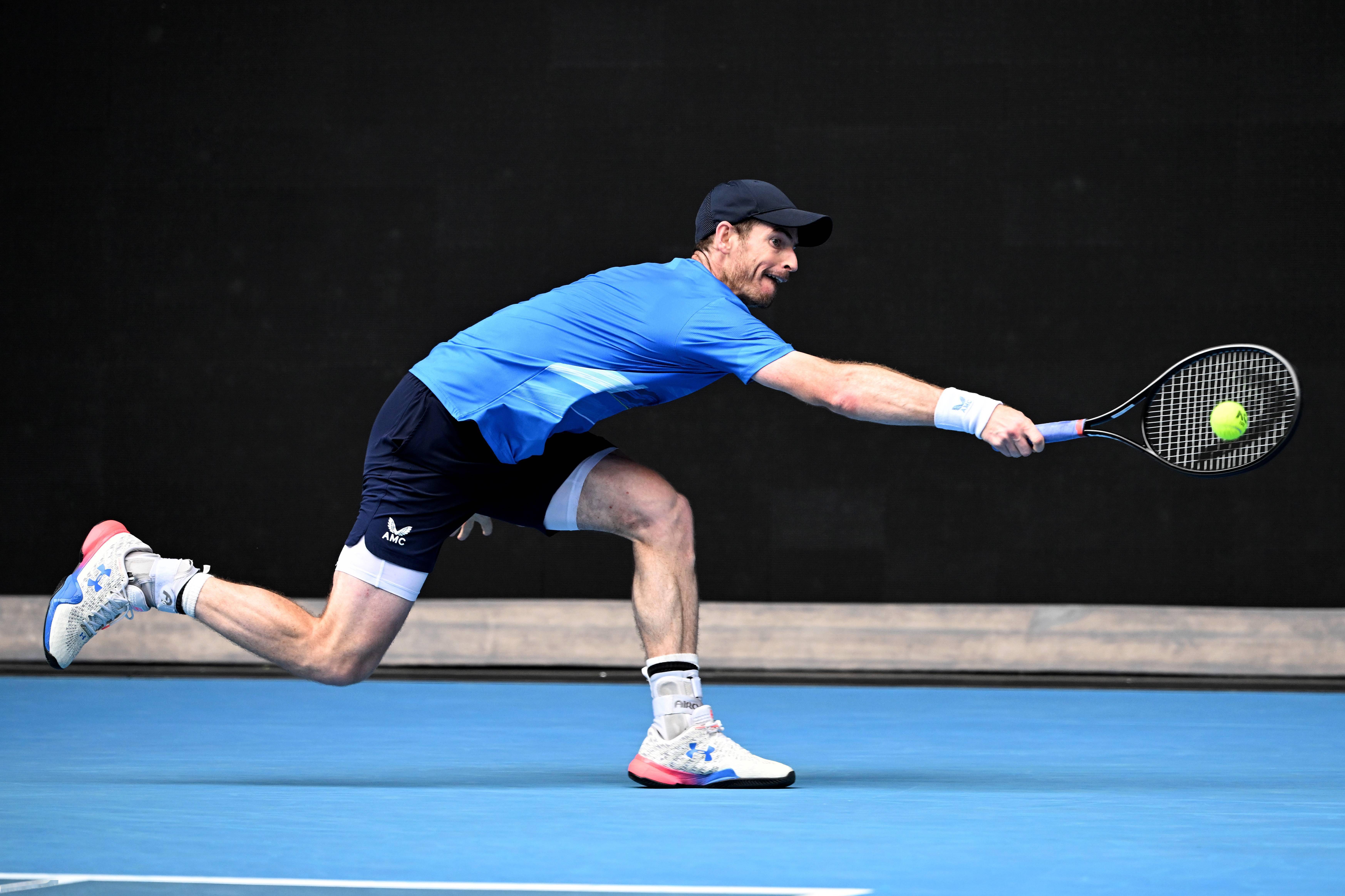 澳网轻取美网,穆雷点燃赛场 澳网轻取美网,穆雷点燃赛场